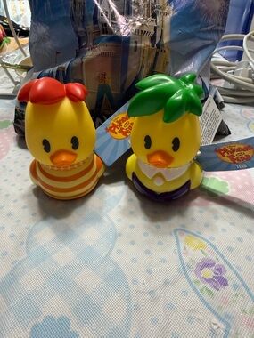 Disney phineas and ferb Vinyl Duck Figure Set